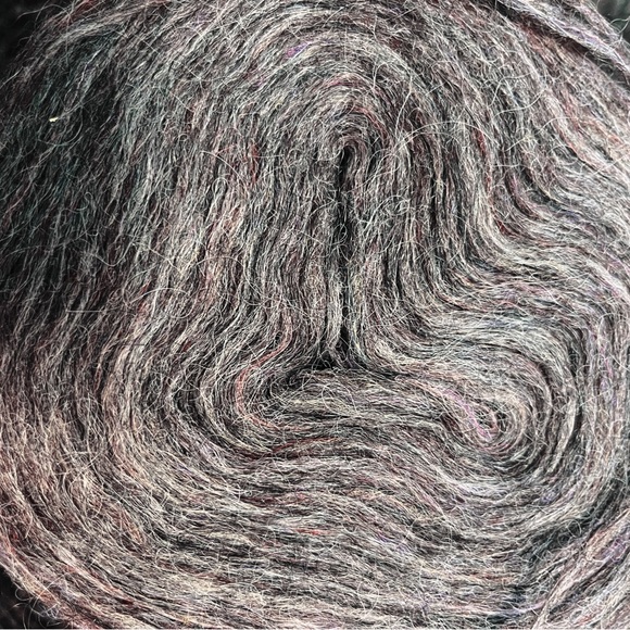 Nutiden gateway yarn - Picture 3 of 3